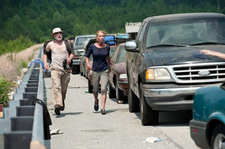 Illustration for article titled The Walking Dead season 2 promo and character photos